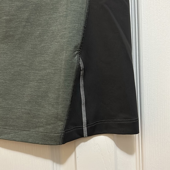 NWT women’s Gore lightweight top XS - Picture 5 of 7